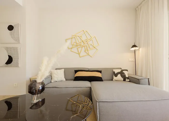 Luxurious Frontline Golf In Elviria Apartman Marbella
