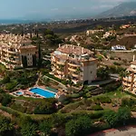 Appartement Luxurious Frontline Golf In Elviria *