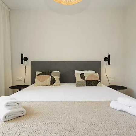 아파트 Luxurious Frontline Golf In Elviria *