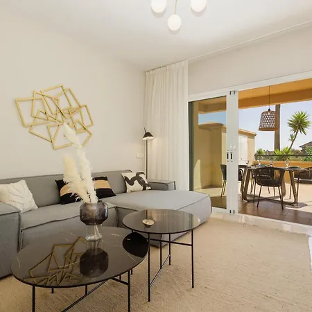 Luxurious Frontline Golf In Elviria