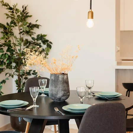 Luxurious Frontline Golf In Elviria