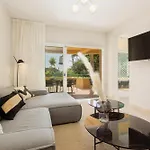 Lägenhet Luxurious Frontline Golf In Elviria Marbella