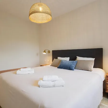 Luxurious Frontline Golf In Elviria Marbella