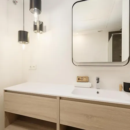 Luxurious Frontline Golf In Elviria Apartment