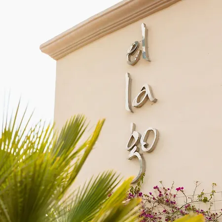 Luxurious Frontline Golf In Elviria Apartament *