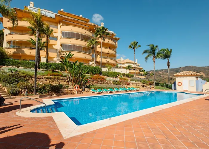 Luxurious Frontline Golf In Elviria * מארבלה