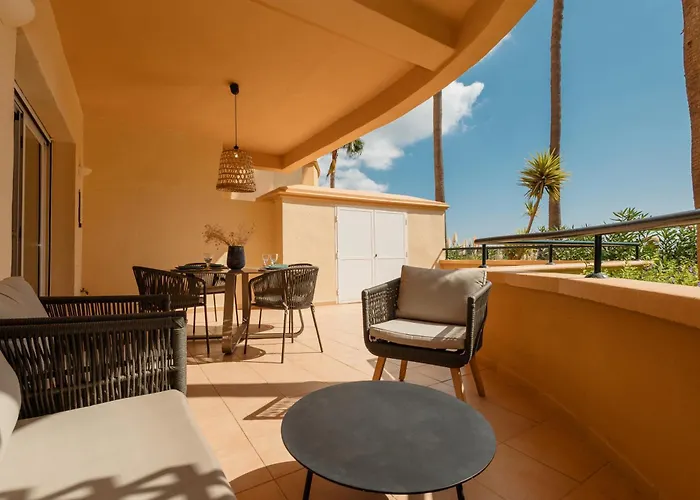 Luxurious Frontline Golf In Elviria Apartament *