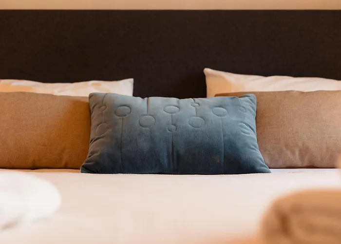 Luxurious Frontline Golf In Elviria *